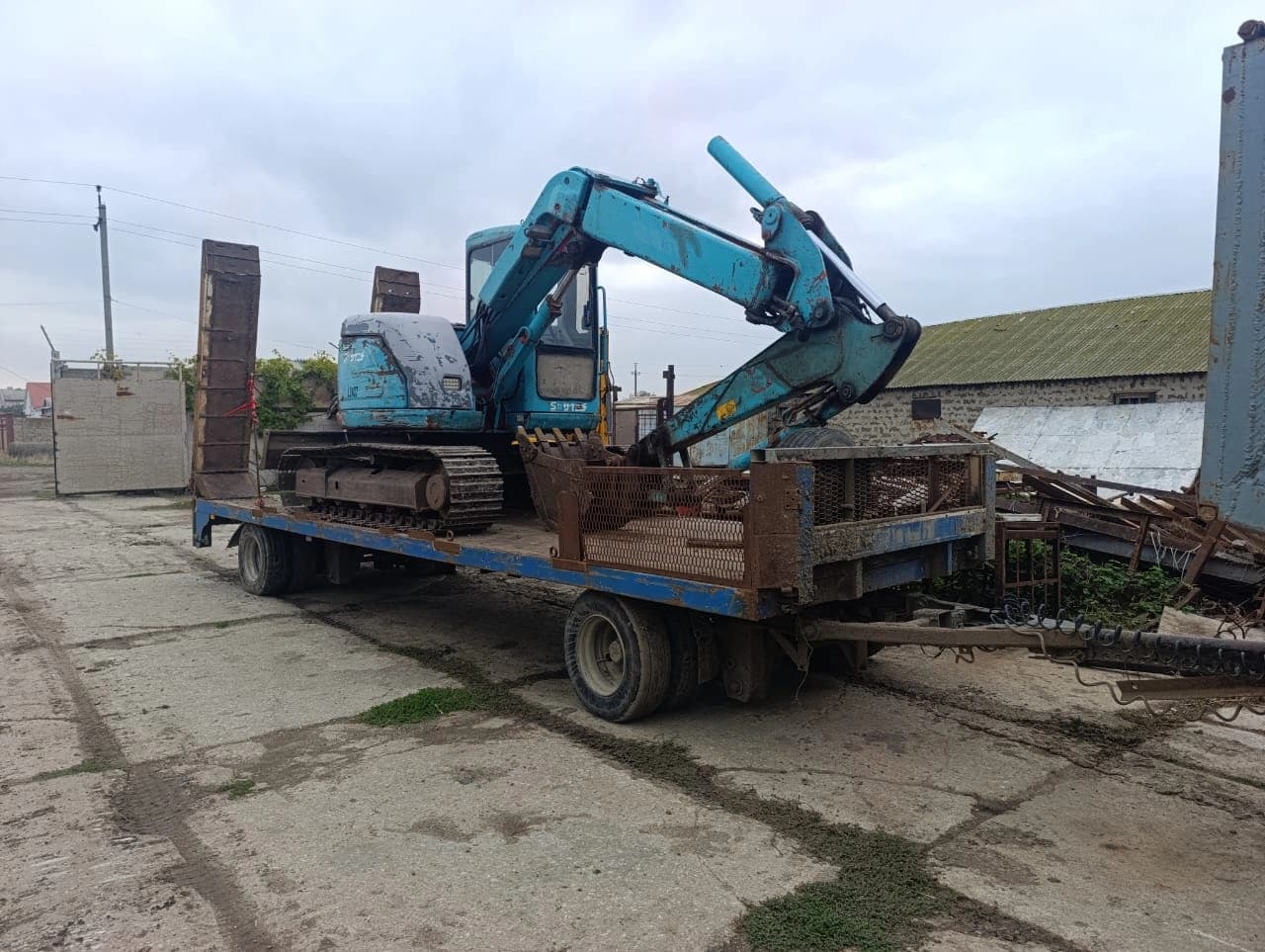 Экскаватор гусеничный 7,5 т