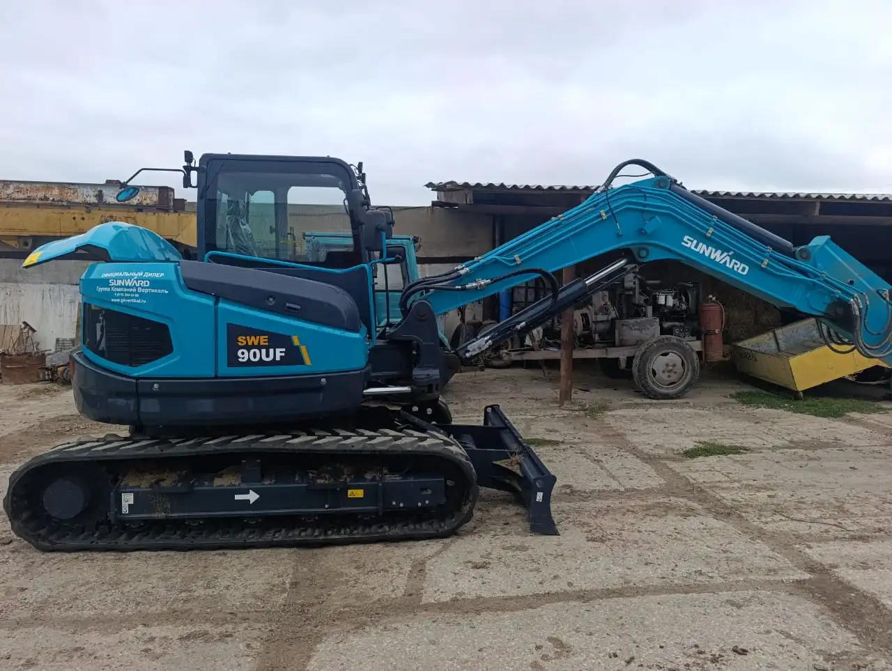 Экскаватор гусеничный, 9т